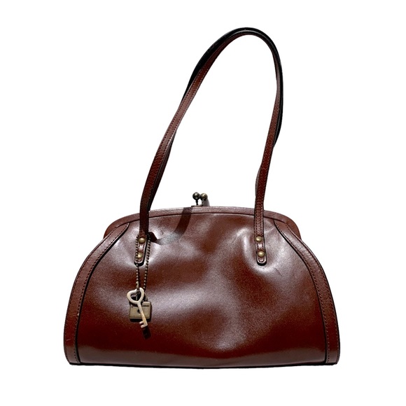 fossil forever Handbags - Fossil Forever leather purse. Vintage style with brass hardware.